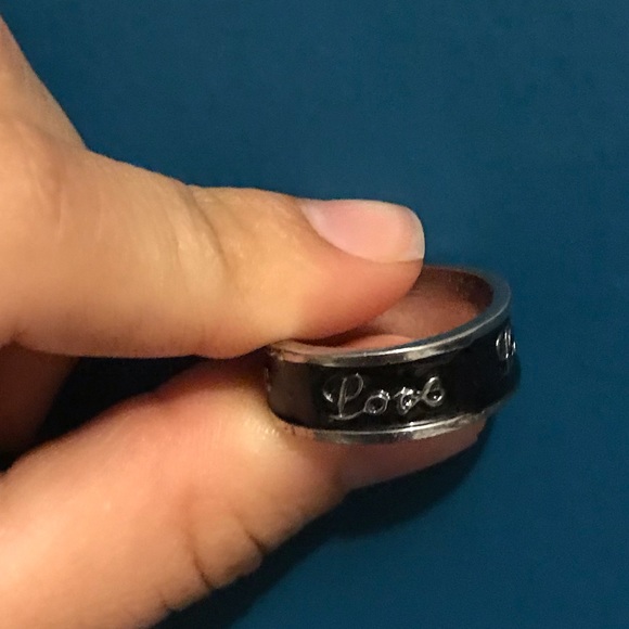 Ring - Picture 2 of 2